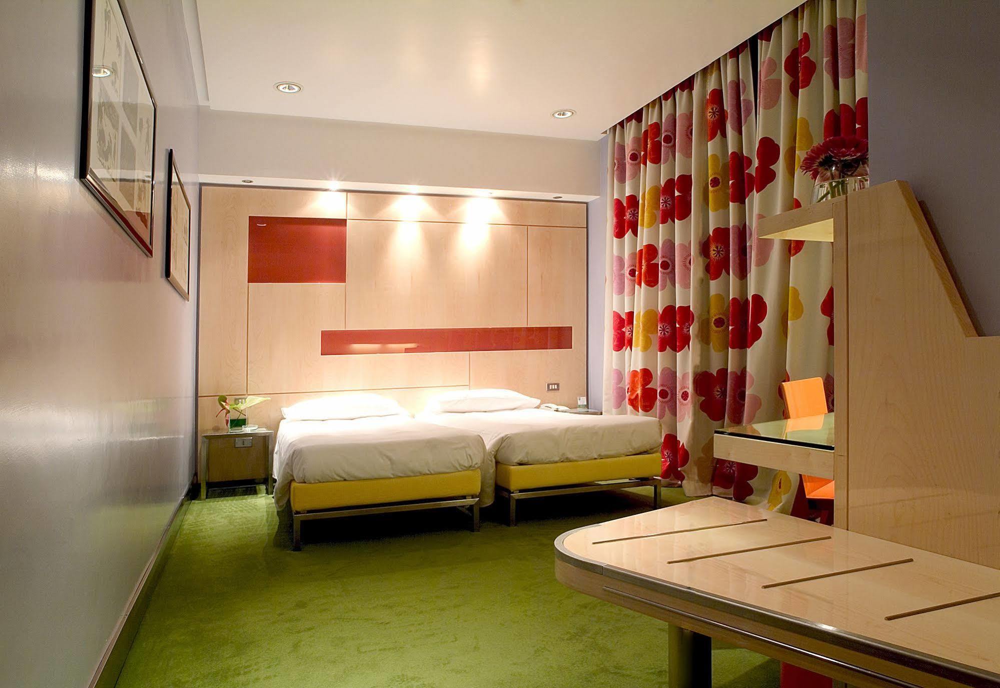 Albani Hotel Roma Esterno foto
